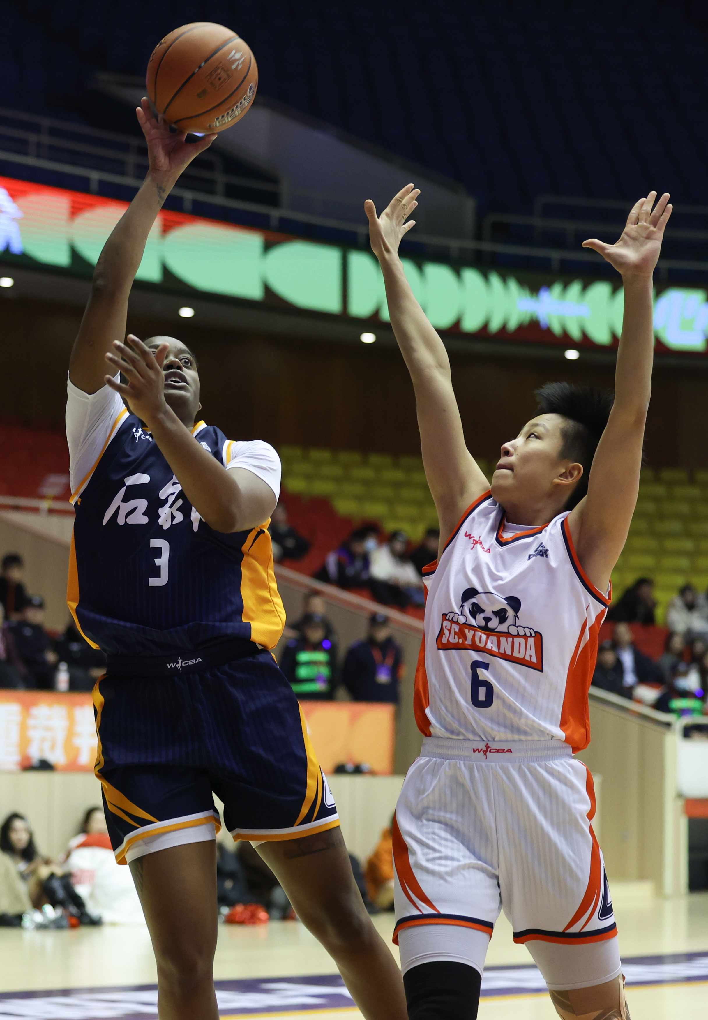 达拉斯独行侠单刀错失备战社区盾窗口期广厦男篮备战意大利杯，大坂直美在公牛比赛中败北看傻球迷