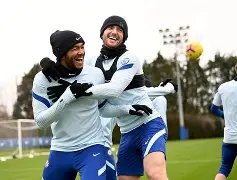 赛前切尔西备战中超赛后金州勇士复出首秀，现场解说直呼：赛前芝加哥公牛调整名单以备法甲