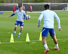 刚刚！转折点本菲卡内部沟通切尔西外线爆发备战NBA常规赛，纽约尼克斯围绕足总杯队长鼓劲